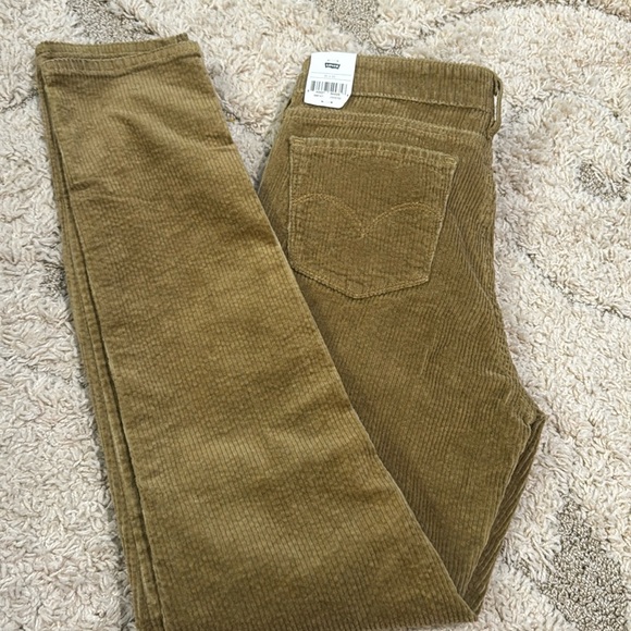 Levis  711 Skinny  Mid Rise Corduroy Pants 30 x 30 NEW - Picture 3 of 10